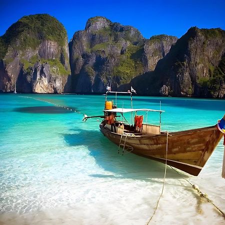 Go Inn Patong Beach Bagian luar foto